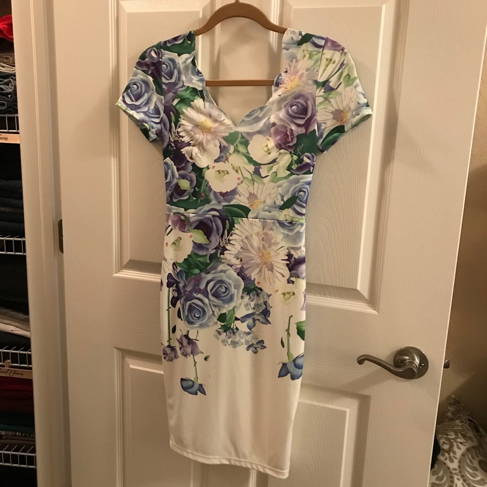 NWOT Floral dress with scalloped neckline